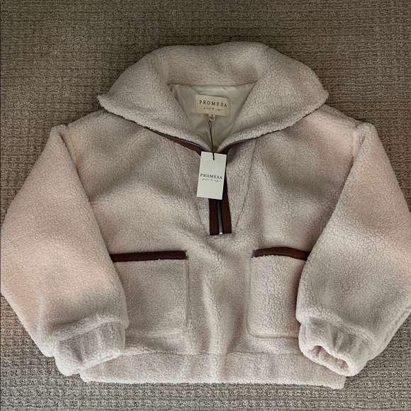 Promesa Sherpa Pullover - Picture 1 of 3
